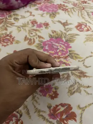 Samsung Galaxy J7 Nxt 16 GB Gold