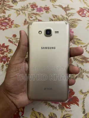 Samsung Galaxy J7 Nxt 16 GB Gold