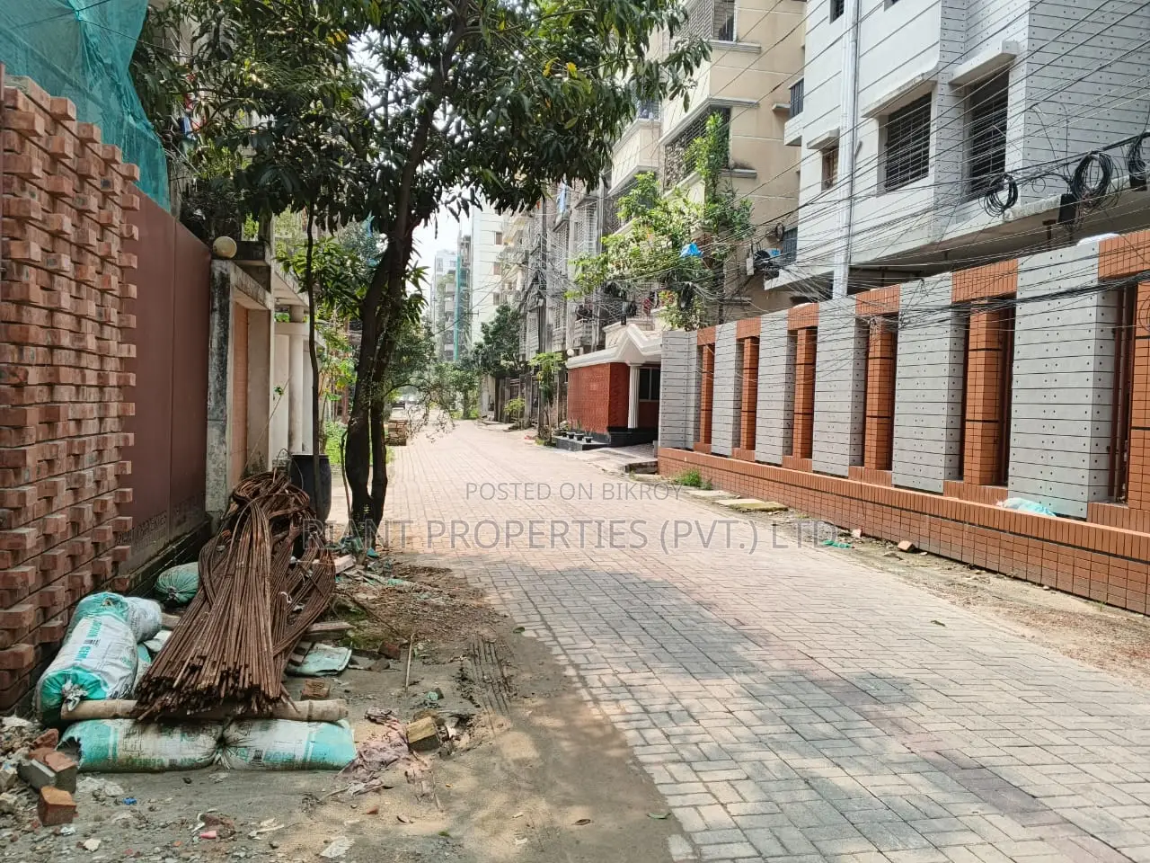 3-bedroom Apartment in Riant Naireet @, Basundhara for sale
