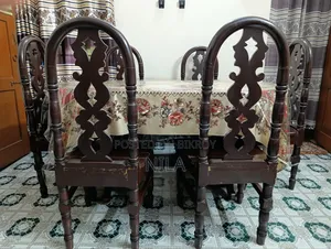 কাঁঠাল কাঠের ডাইনিং টেবিল