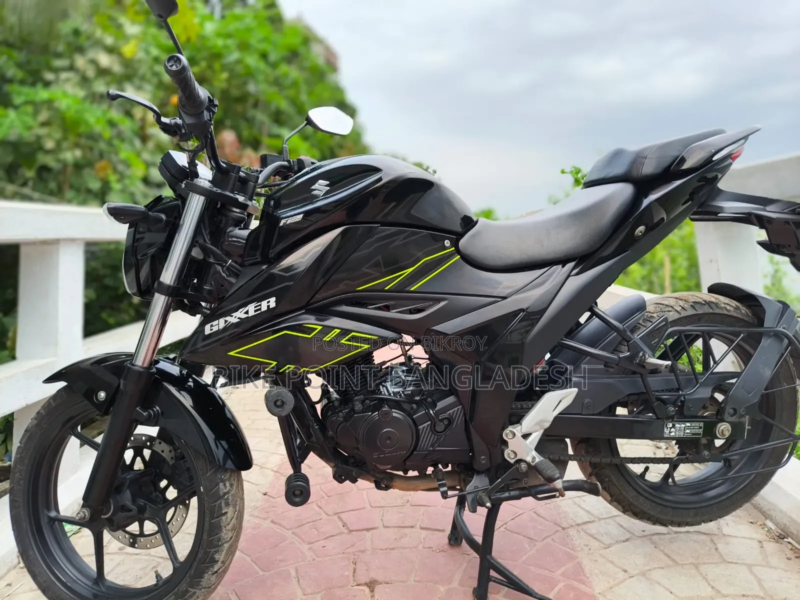 Suzuki 2025 Black