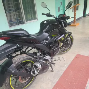 সুজুকি জিক্সার এফআই এবিএস ২০২৩ কালো