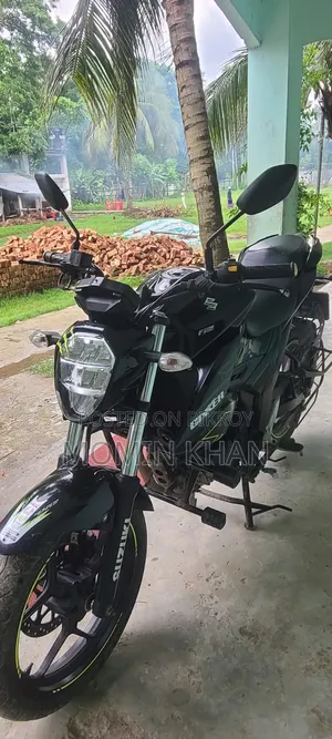 সুজুকি জিক্সার এফআই এবিএস ২০২৩ কালো