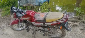 Bajaj CT 100 2018 Red