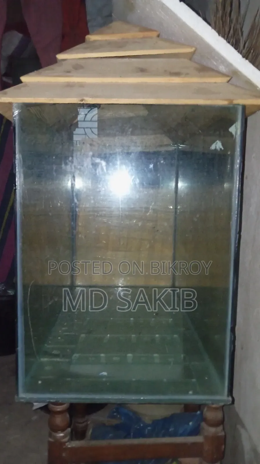 একুরিয়াম বিক্রি হবে।
