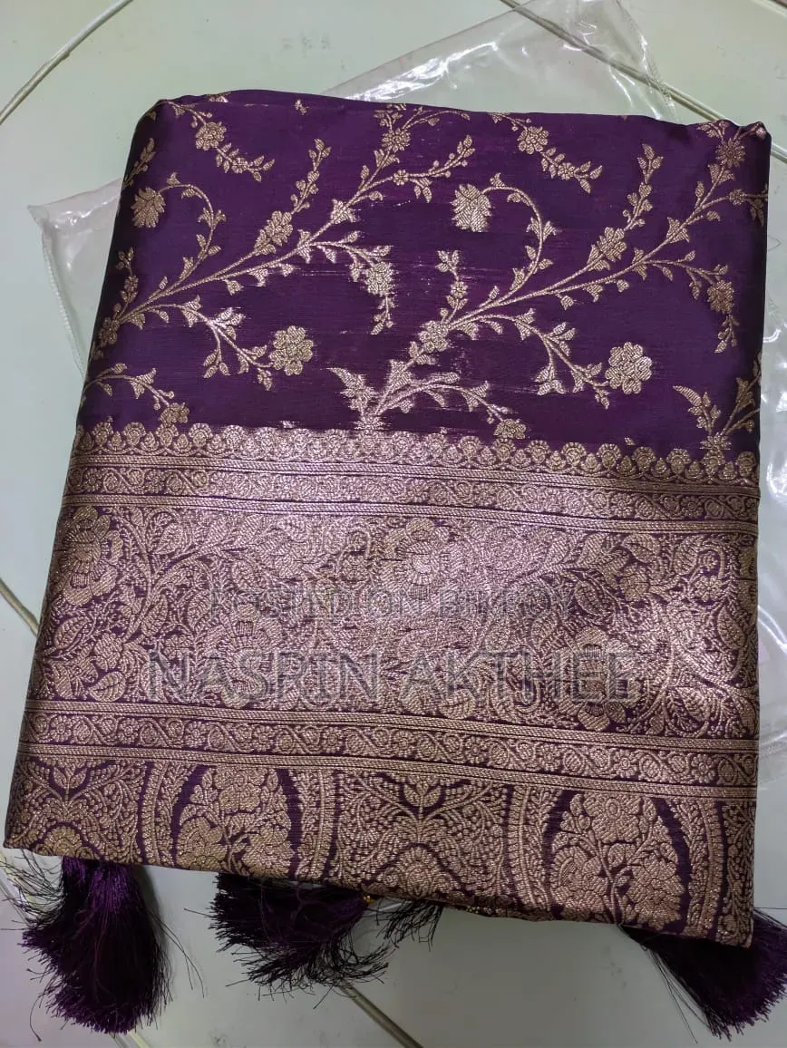 কাতান শাড়ী