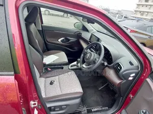 Toyota Yaris Cross 2021 Red