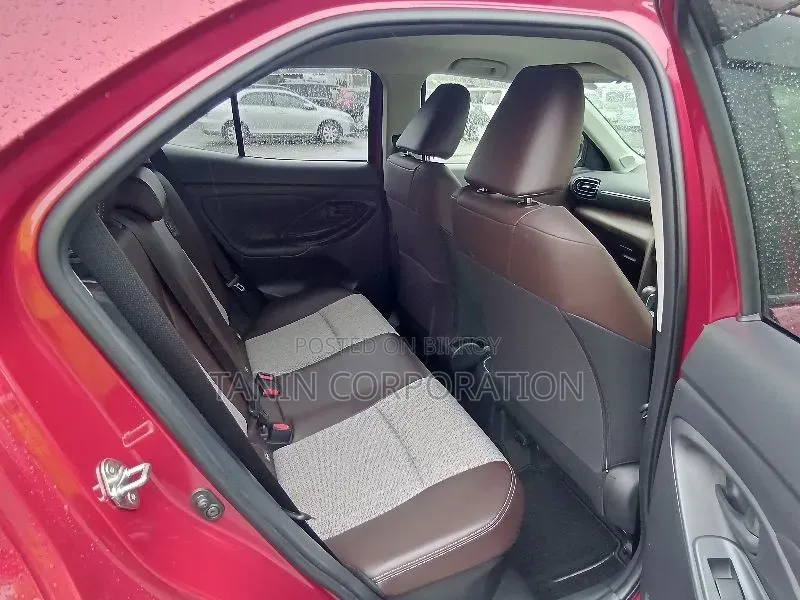 Toyota Yaris Cross 2021 Red