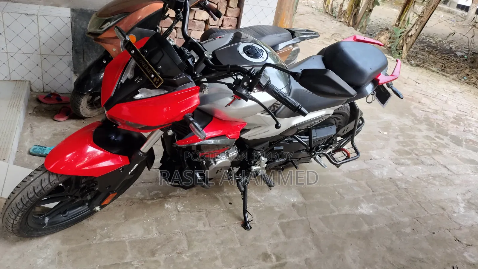 Hero Xtreme 125R 2025 Red