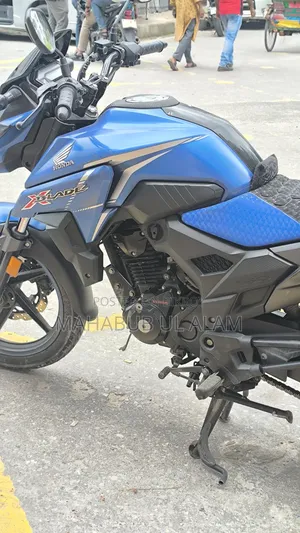Honda X-Blade 160 2022 Blue