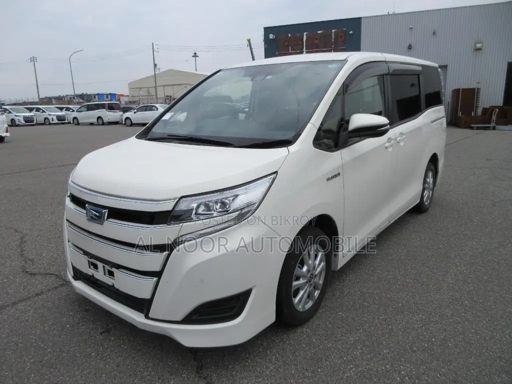 Toyota Noah 1.8 FWD Hybrid (7 seater) 2021 Pearl