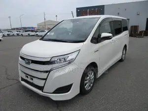 Toyota Noah 1.8 Front Wheel Drive Hybrid (7 seater) 2021 Pearl