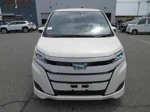 Toyota Noah 1.8 FWD Hybrid (7 seater) 2021 Pearl