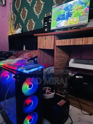 Desktop Computer 8GB Intel Core i7 HDD 256GB
