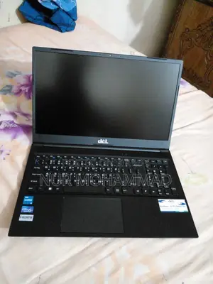 Laptop Dell Inspiron 11 3153 8GB Intel Core i3 SSD 2T