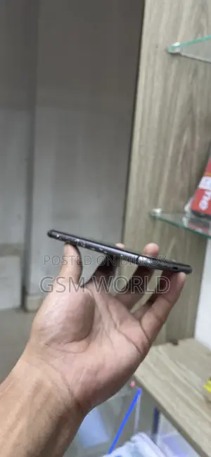 Apple iPhone 8 64 GB Black