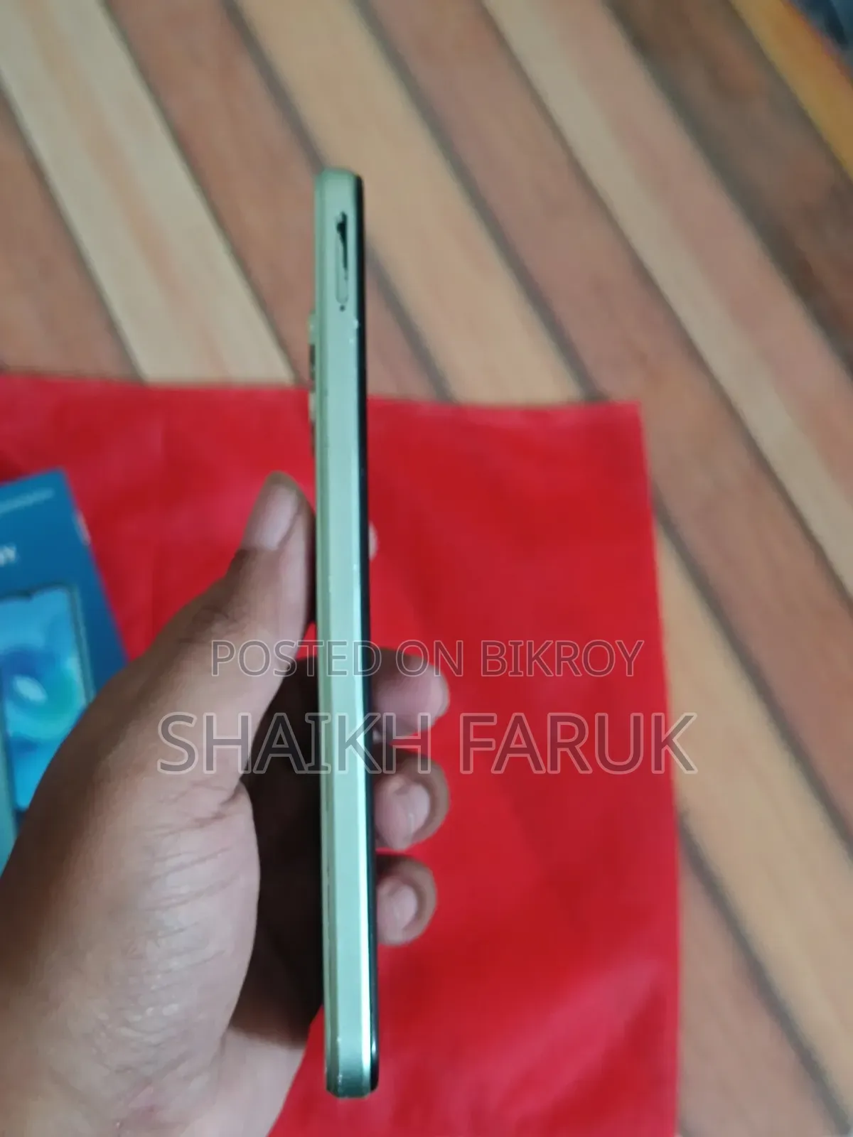 Symphony G26 32 GB Green