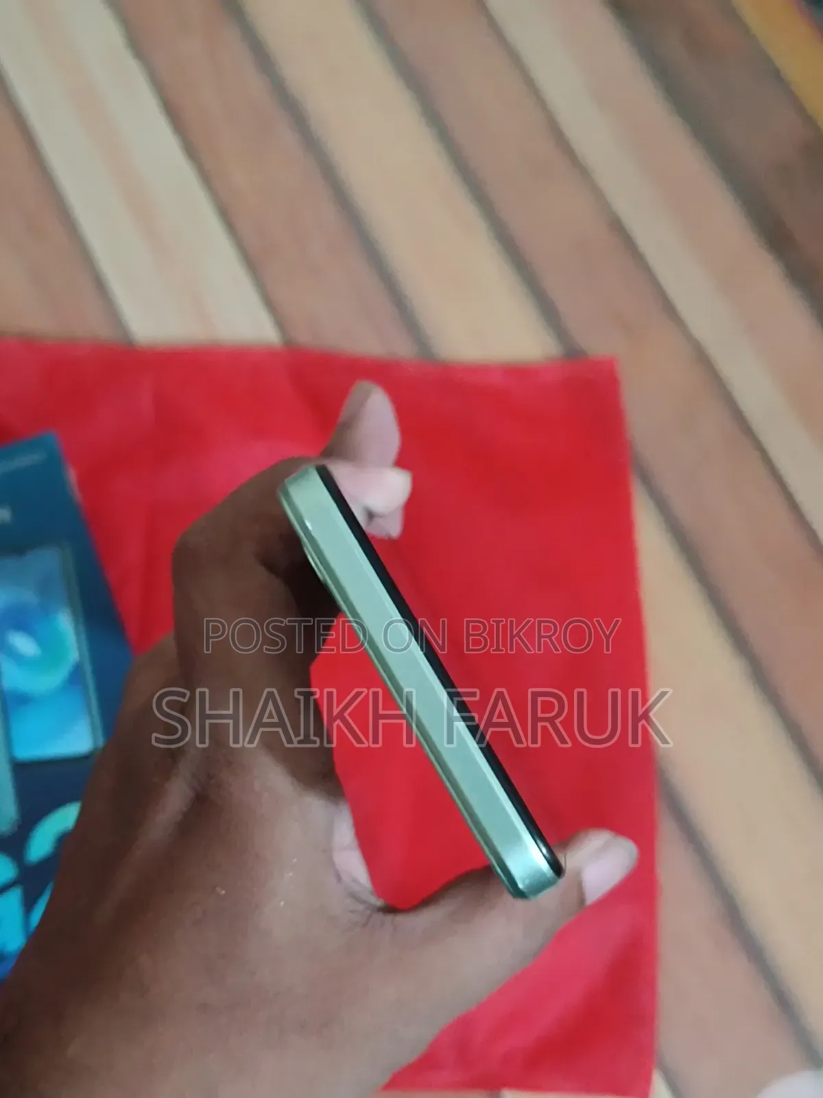 Symphony G26 32 GB Green