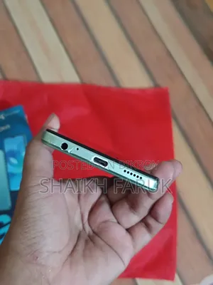 Symphony G26 32 GB Green