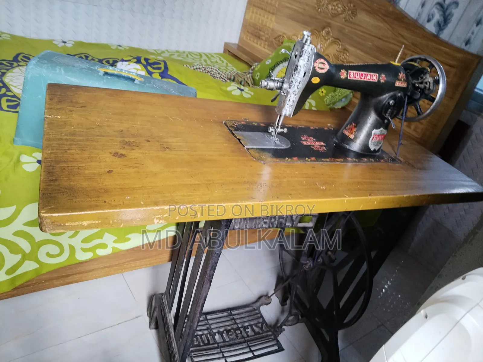 A Sujan Indian brand sewing machine will be sold