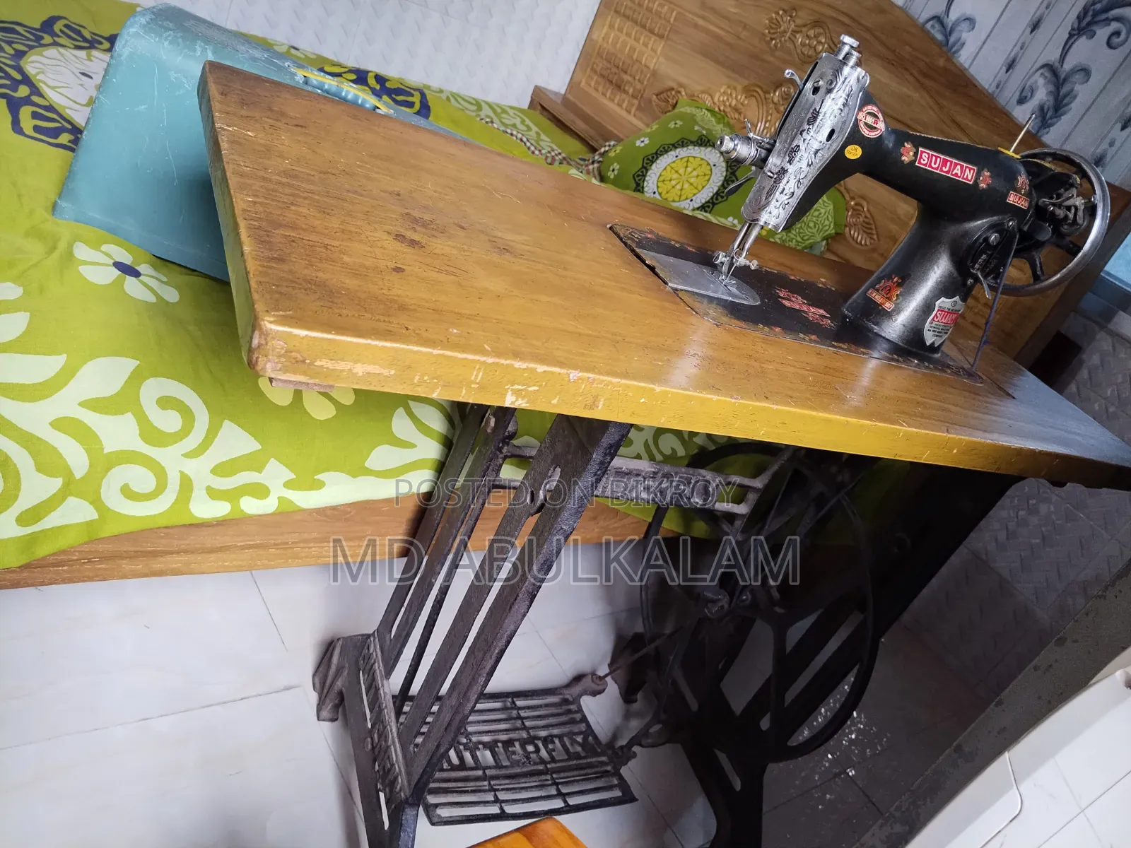 A Sujan Indian brand sewing machine will be sold