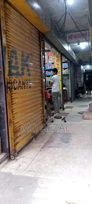 Motor Parts Shop Rent