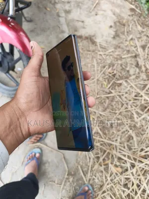 মটোরোলা এজ প্লাস ২৫৬ জিবি ব্লু