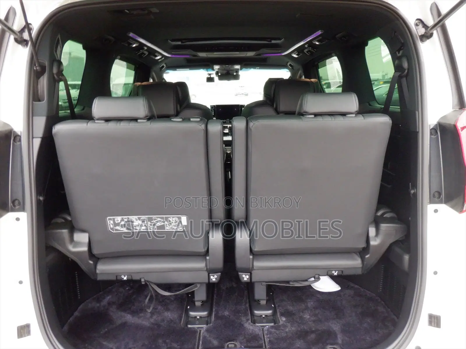 Toyota Alphard 2.5 Hybrid AWD 2020 Pearl