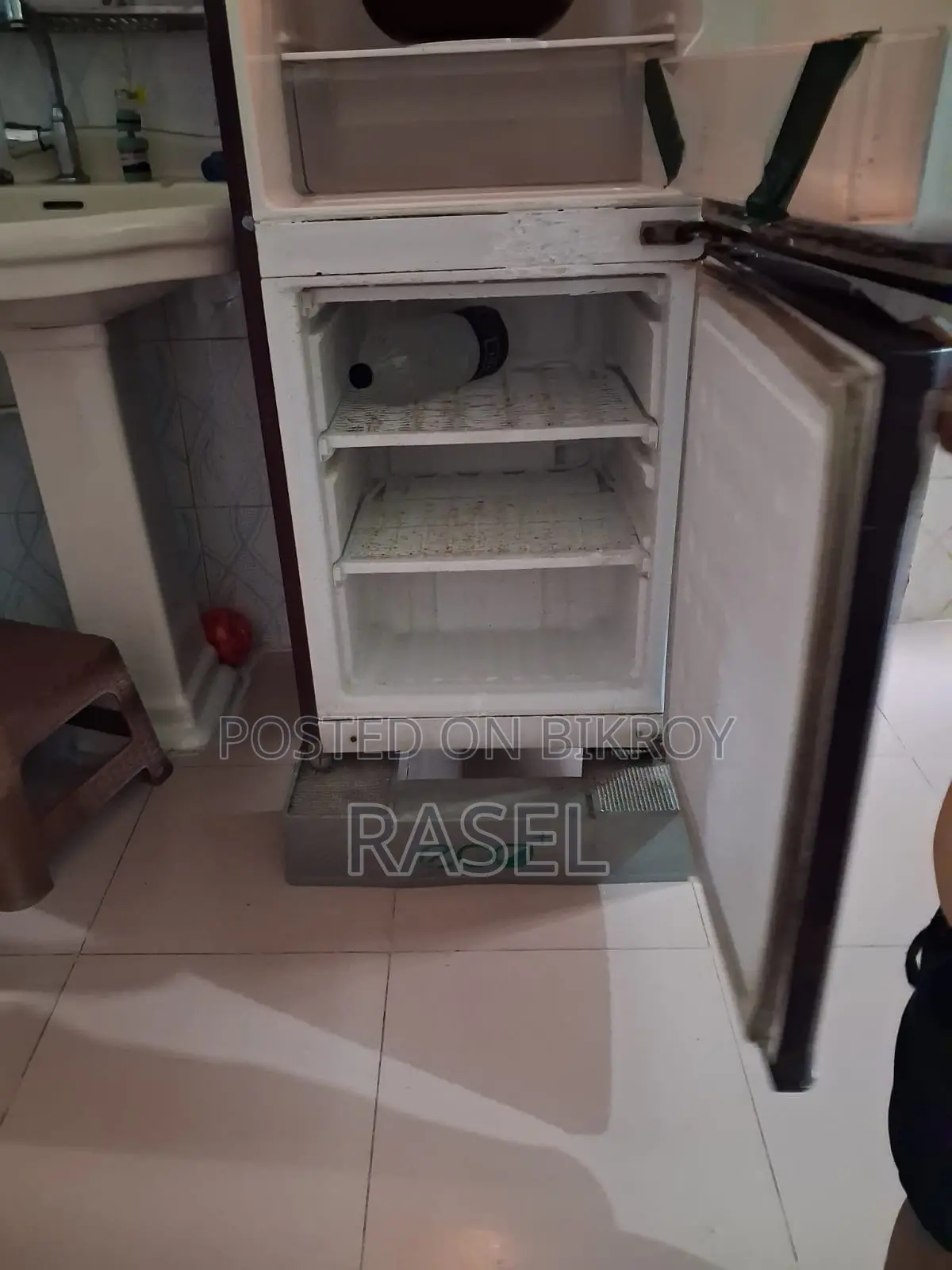 Refrigerator For Sale
