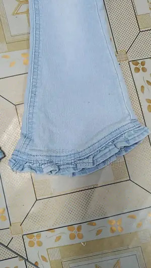 মেয়েদের প্যান্ট