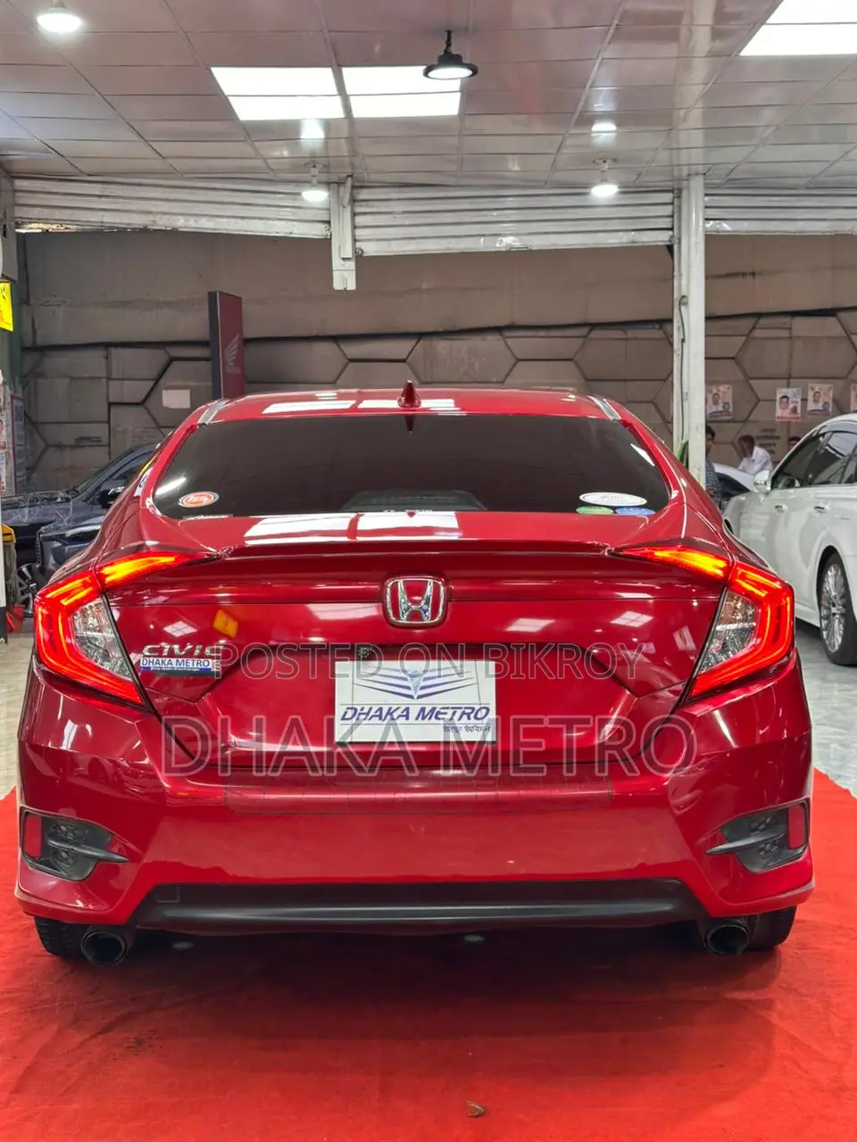 Honda Civic 2018 Red