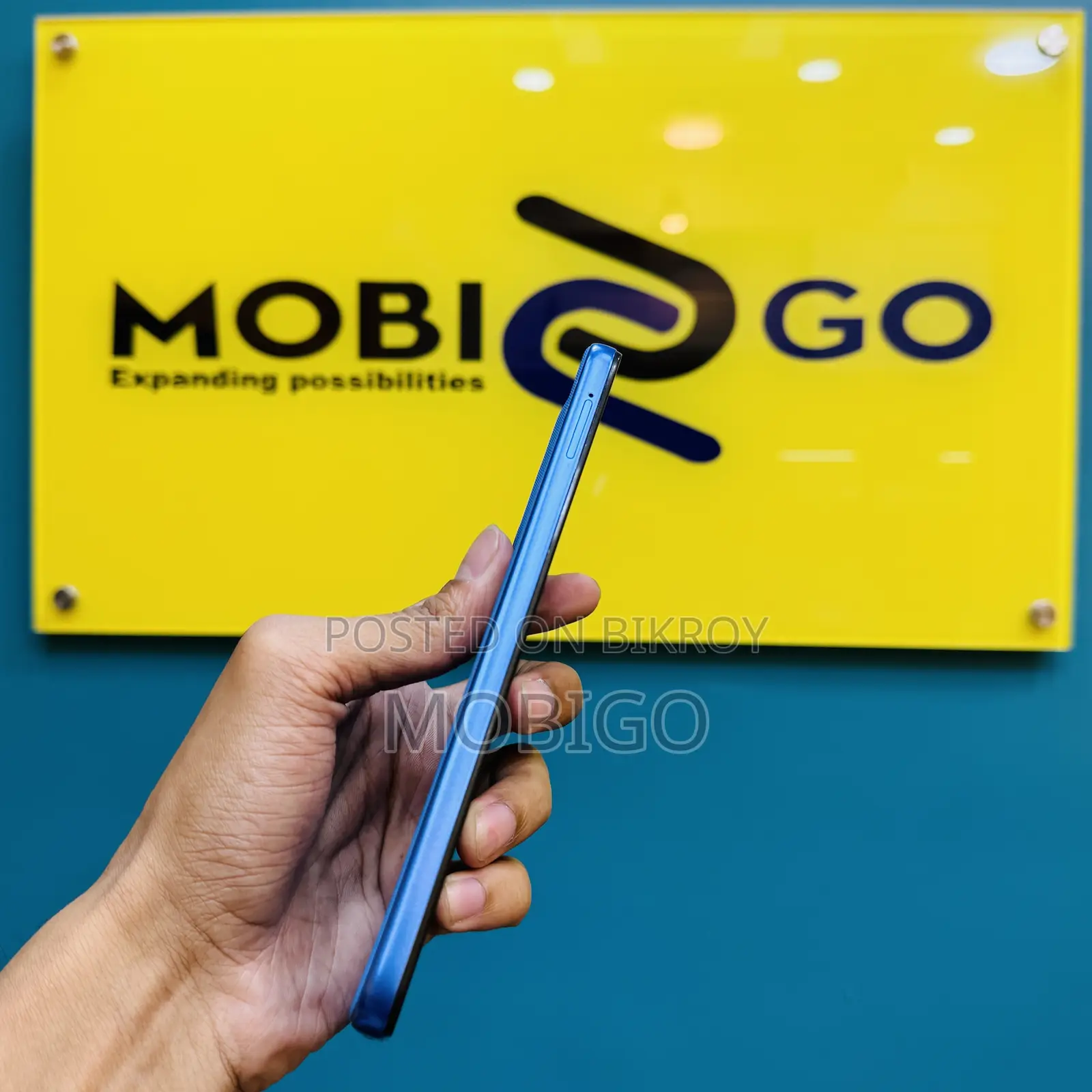 Motorola 128 GB Blue