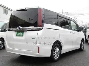 Toyota Noah 2021 Pearl