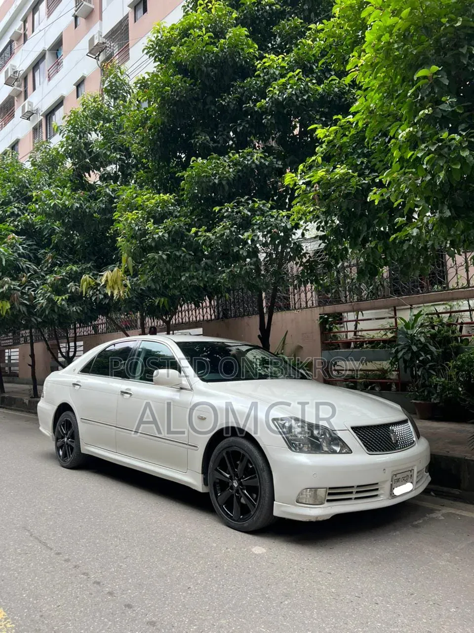 Toyota Crown Royale 2005 Pearl