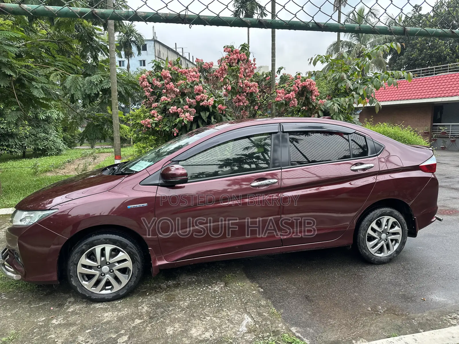 Honda Grace 2015 Red