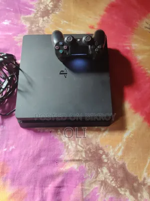 Gaming Console Ps4 Slim