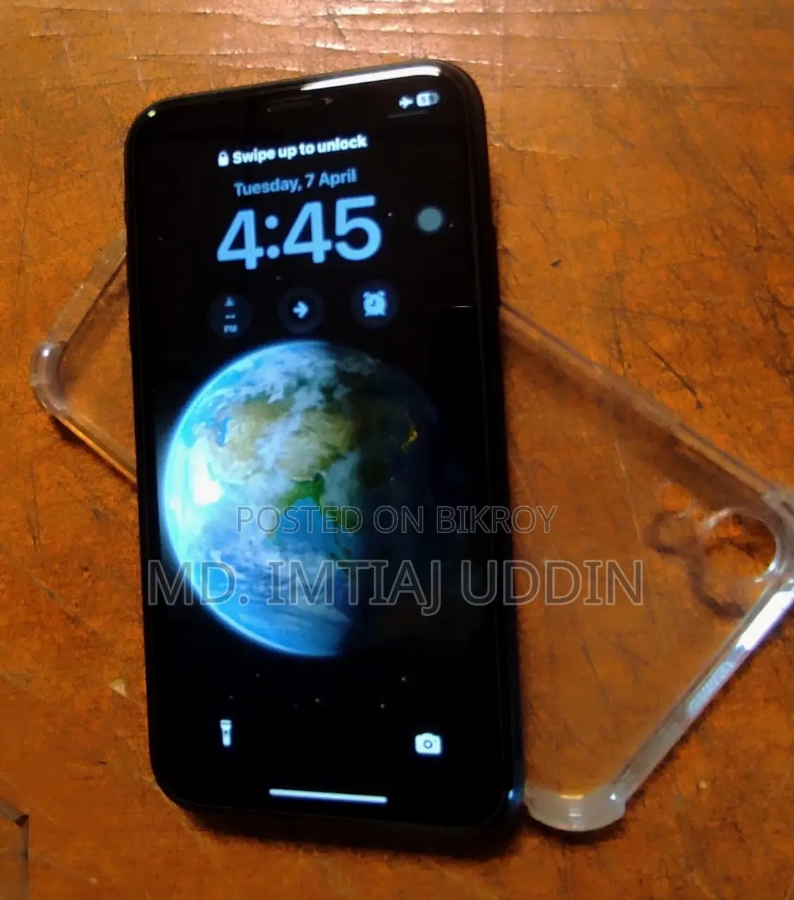 New Apple iPhone XR 64 GB Black
