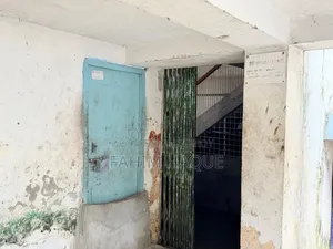 14 Bedroom House in Panthapath for sale