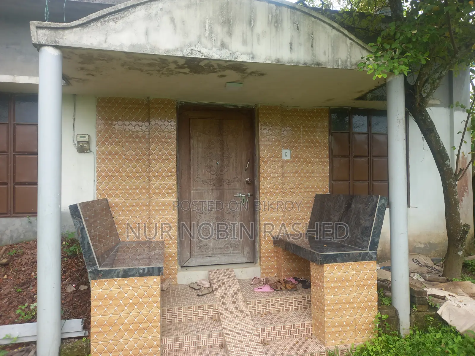 কাশিপুর বাজারে বিক্রয়ের জন্য ফার্নিশড ৩ বেডরুমের বাড়ি
