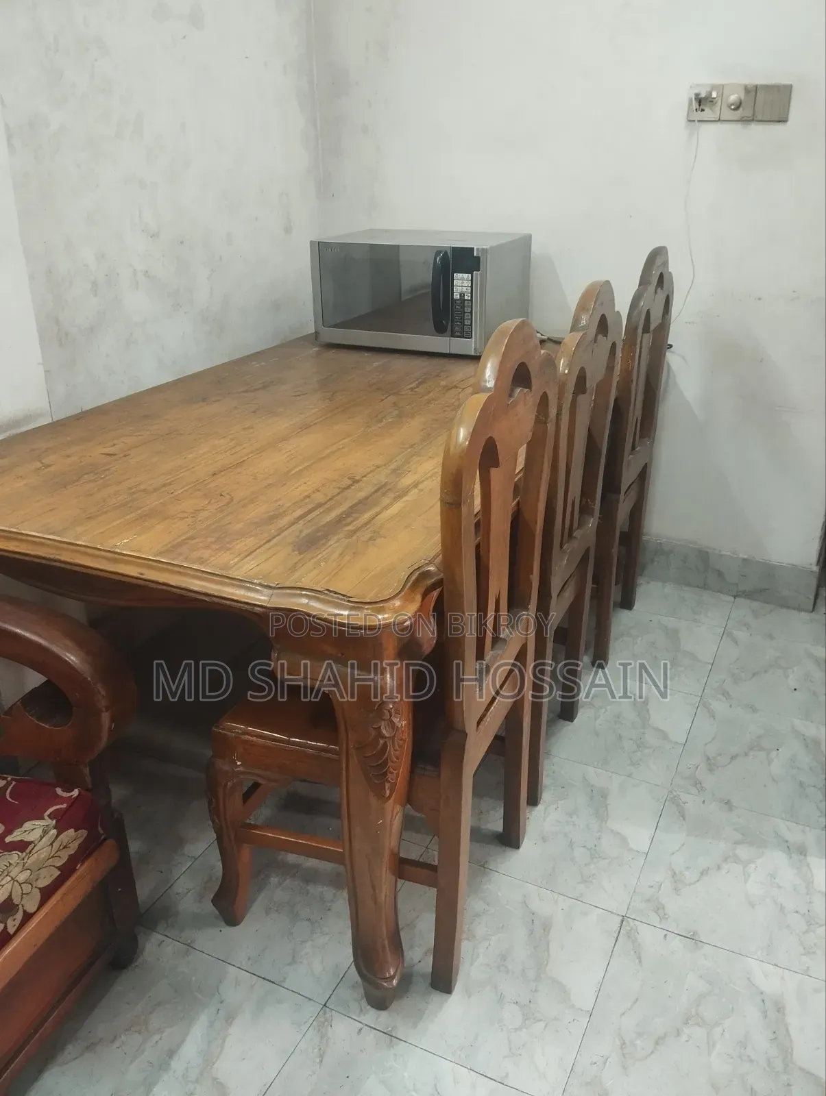 Dining Table Victoria Design