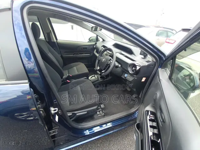 Toyota Aqua 2021 Blue