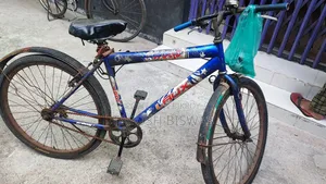 একটি পুরাতন বাইসাইকেল বিক্রি করা হবে