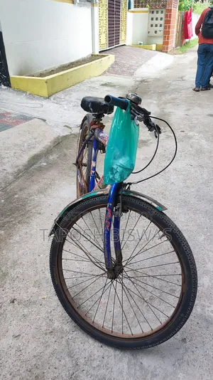 একটি পুরাতন বাইসাইকেল বিক্রি করা হবে