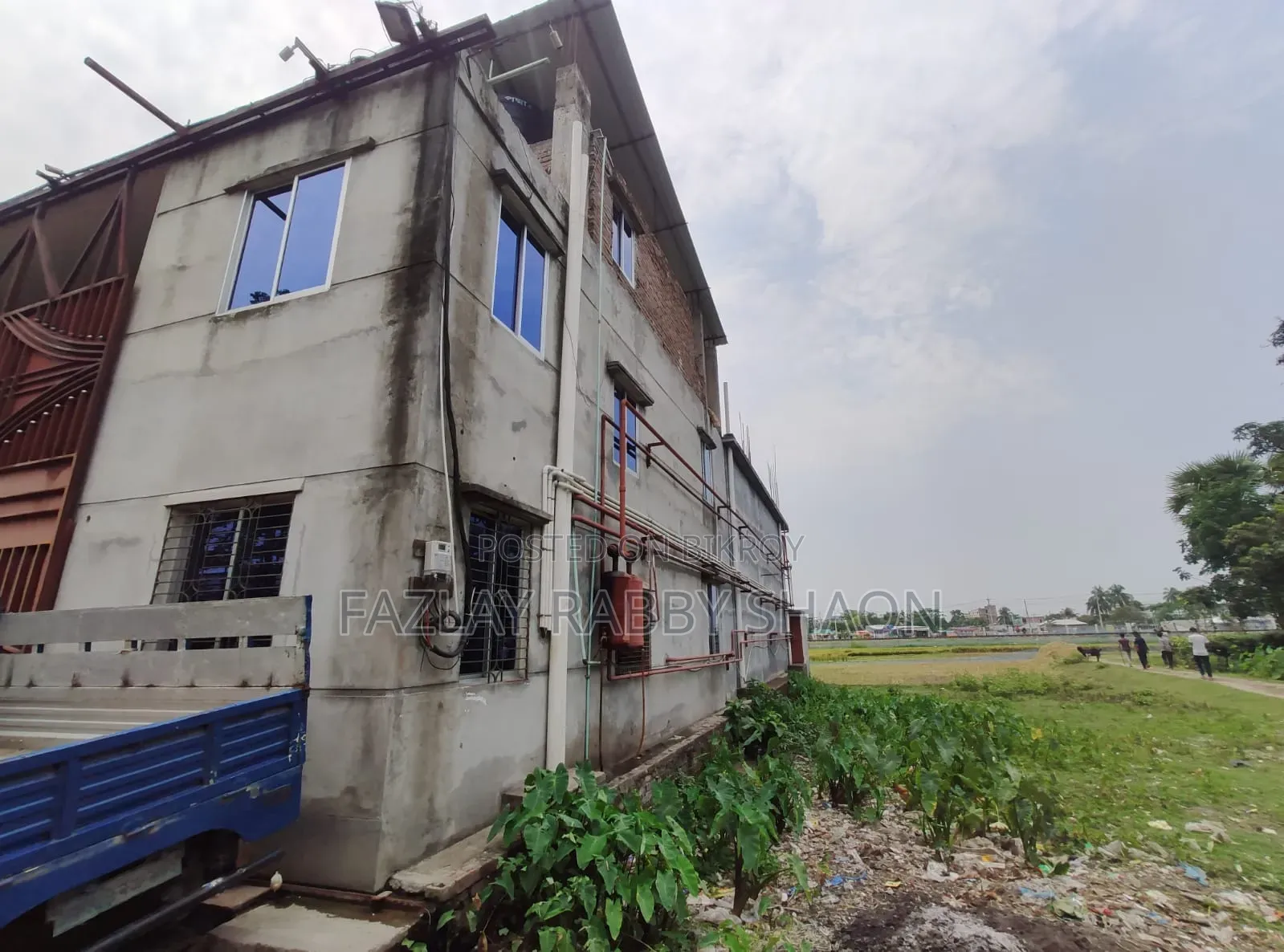 Furnished 1-bedroom House in Pabna for sale