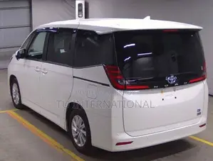 Toyota Noah 2023 Pearl