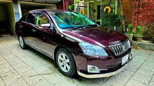 Toyota Premio 2014 Maroon