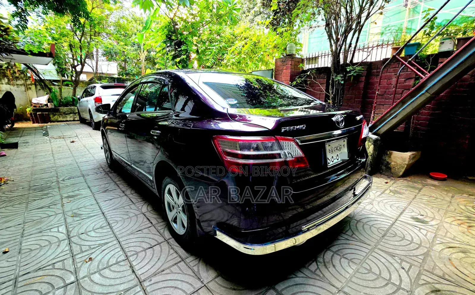 Toyota Premio 2014 Maroon