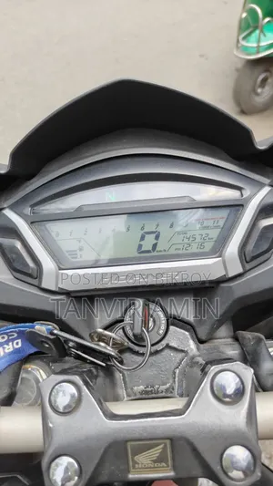 Honda Hornet 2021 Orange
