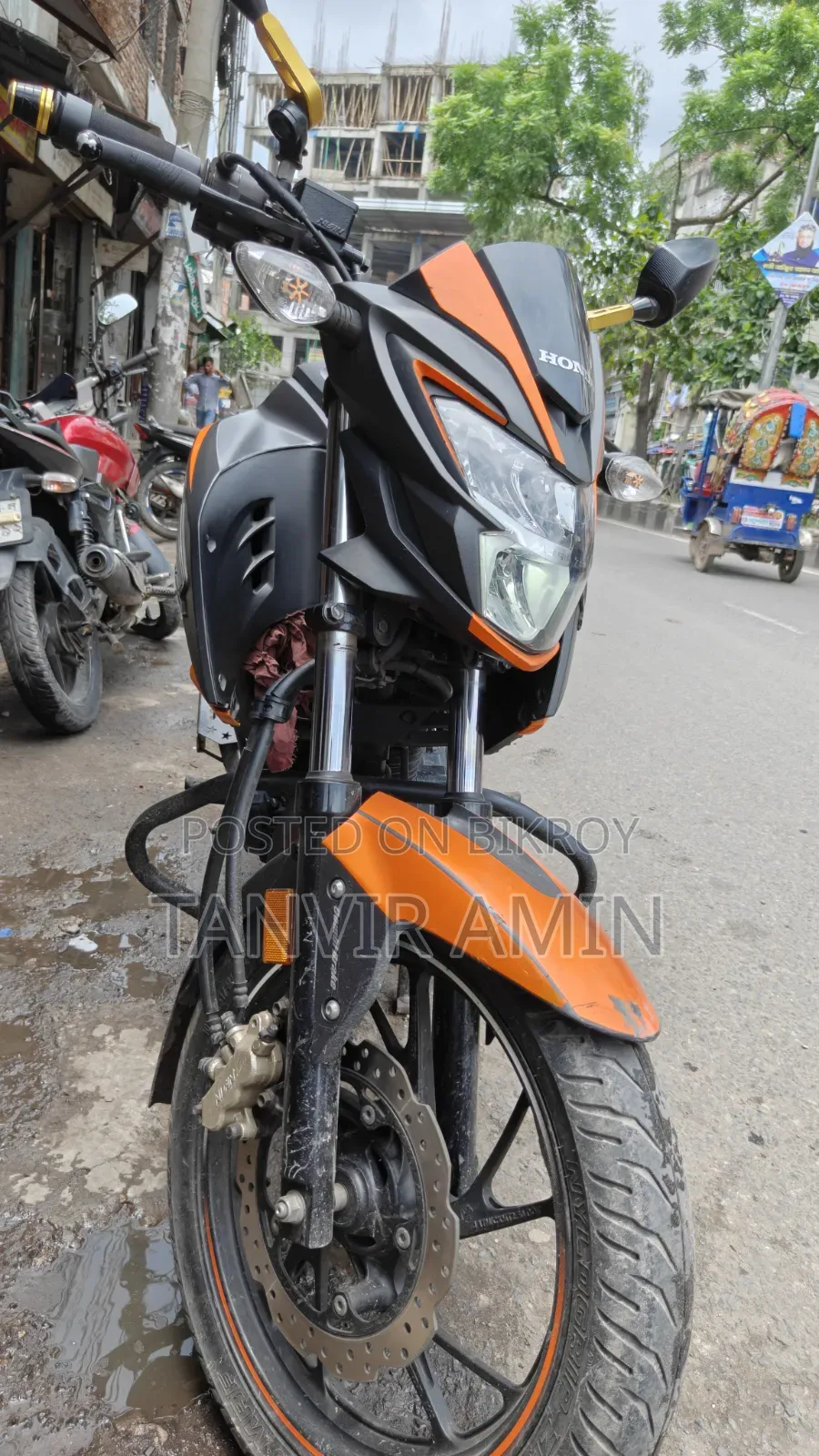 Honda Hornet 2021 Orange