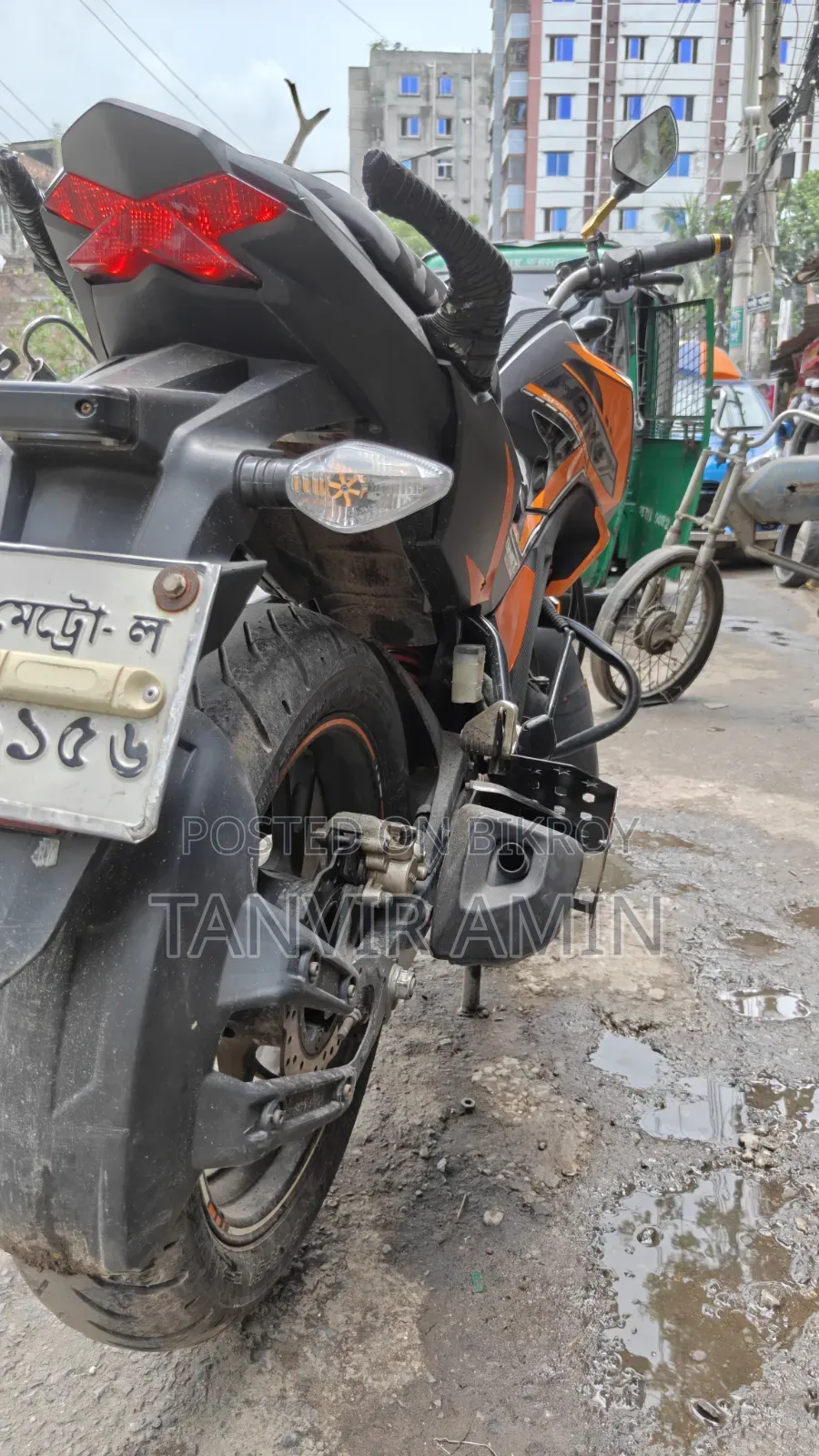 Honda Hornet 2021 Orange